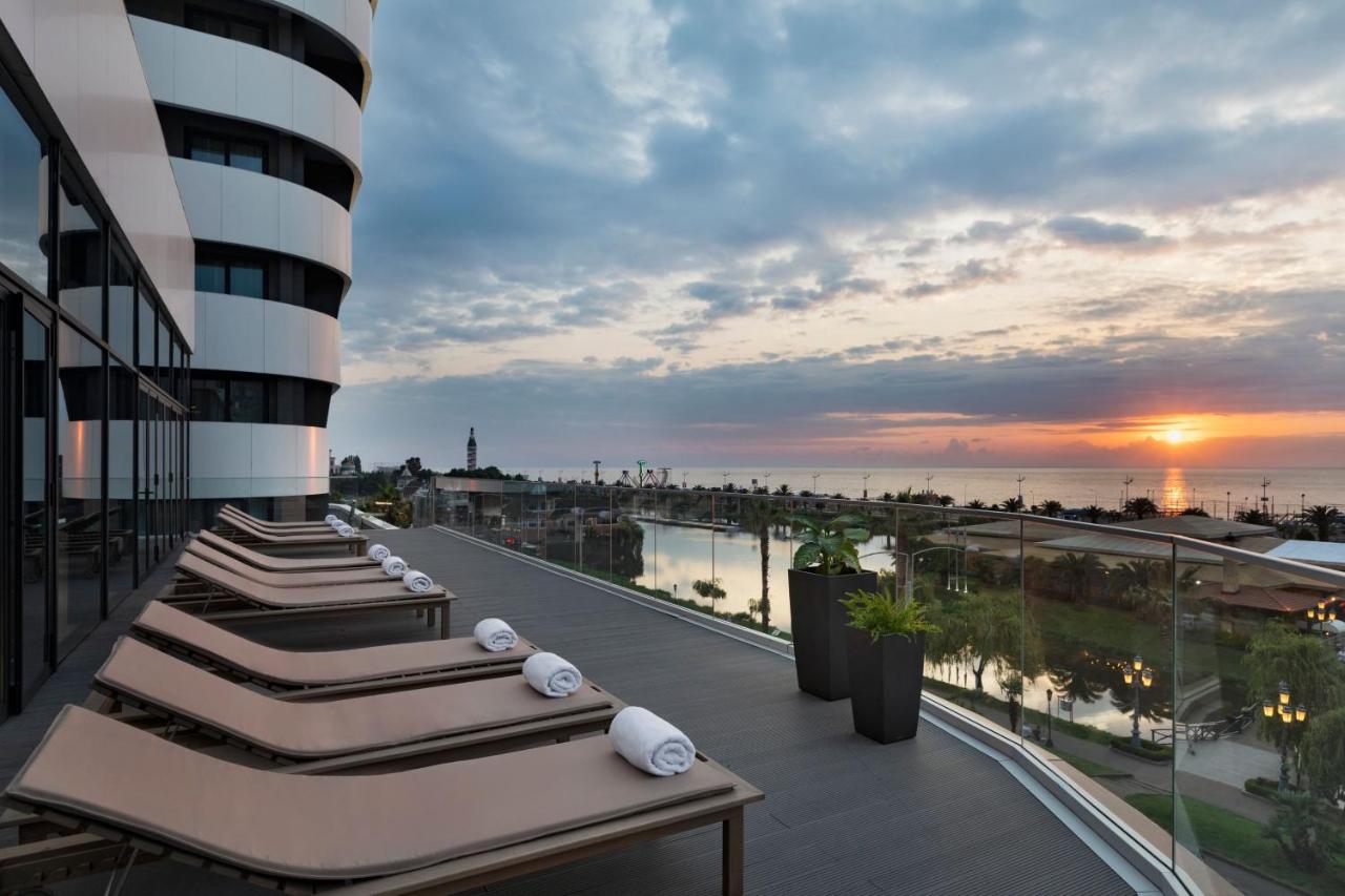 Courtyard By Marriott Batumi Hotel Exterior photo